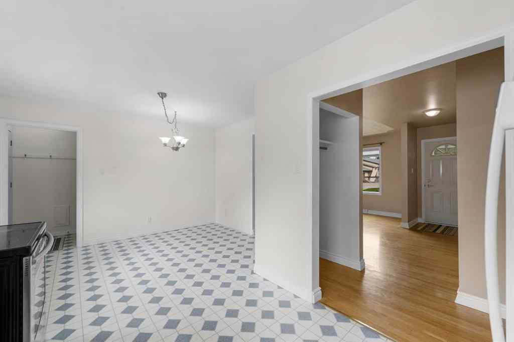 MLS® A2242305 - 8527 Athabasca Street SE in Acadia Calgary, Residential