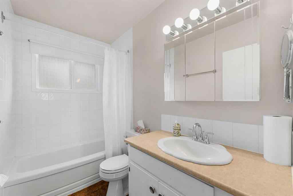 MLS® A2242305 - 8527 Athabasca Street SE in Acadia Calgary, Residential