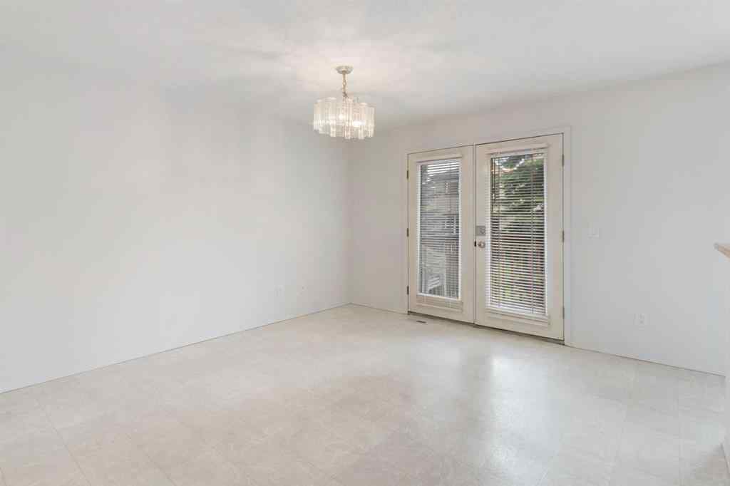 MLS® A2242309 - 26 Sandpiper Court NW in Sandstone Valley Calgary, Residential