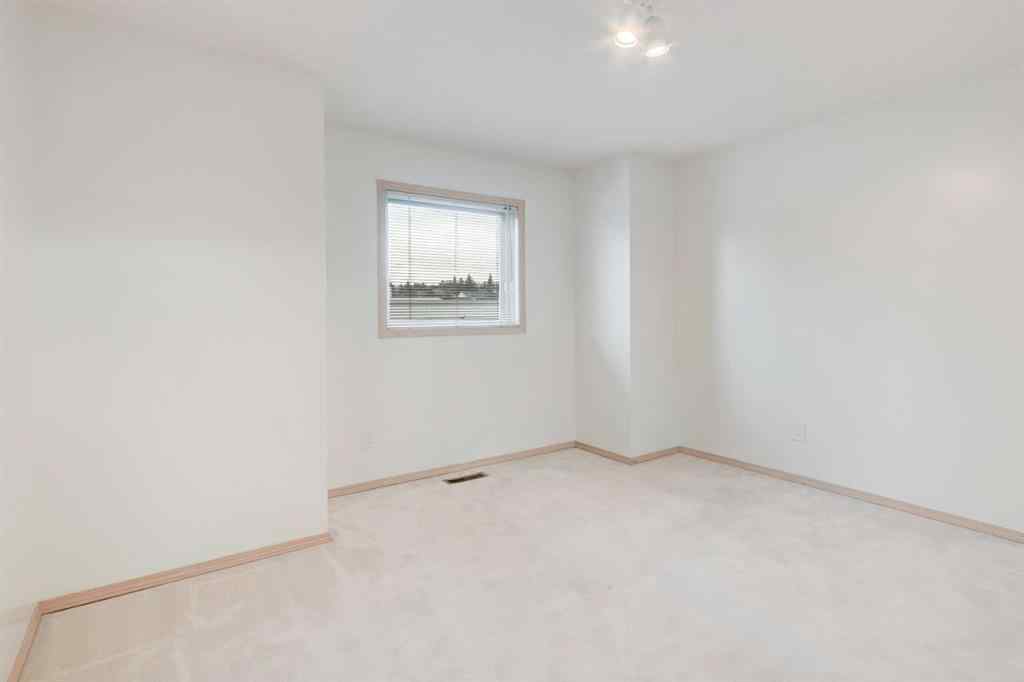 MLS® A2242309 - 26 Sandpiper Court NW in Sandstone Valley Calgary, Residential