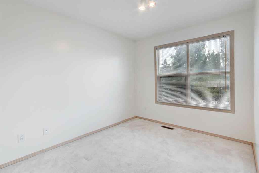 MLS® A2242309 - 26 Sandpiper Court NW in Sandstone Valley Calgary, Residential