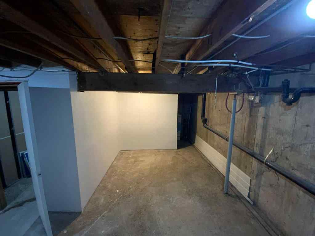 MLS® A2242324 - 321 Arena Avenue  in NONE Trochu, Commercial