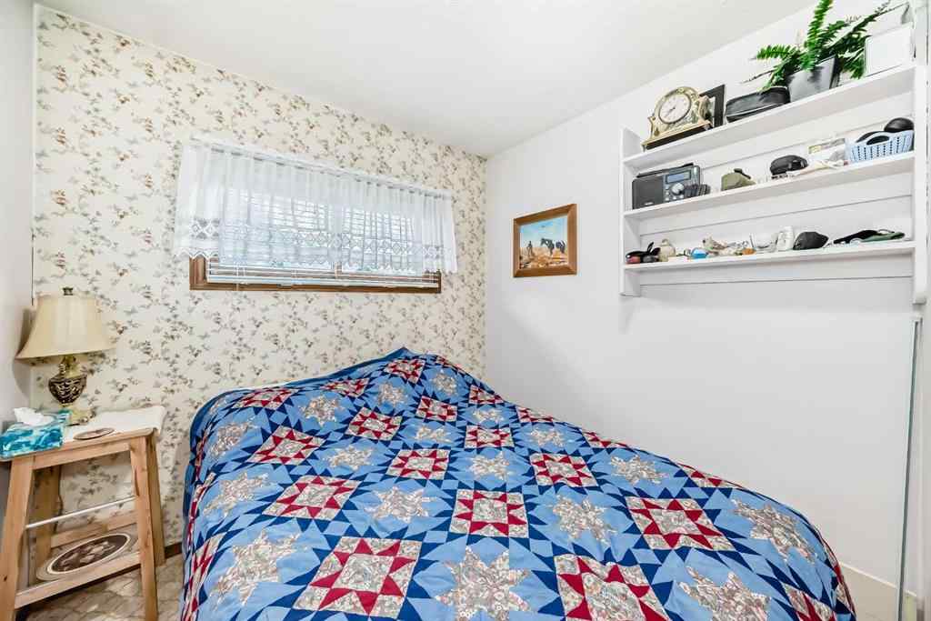 MLS® A2242338 - 8624 33 Avenue NW in Bowness Calgary, Residential