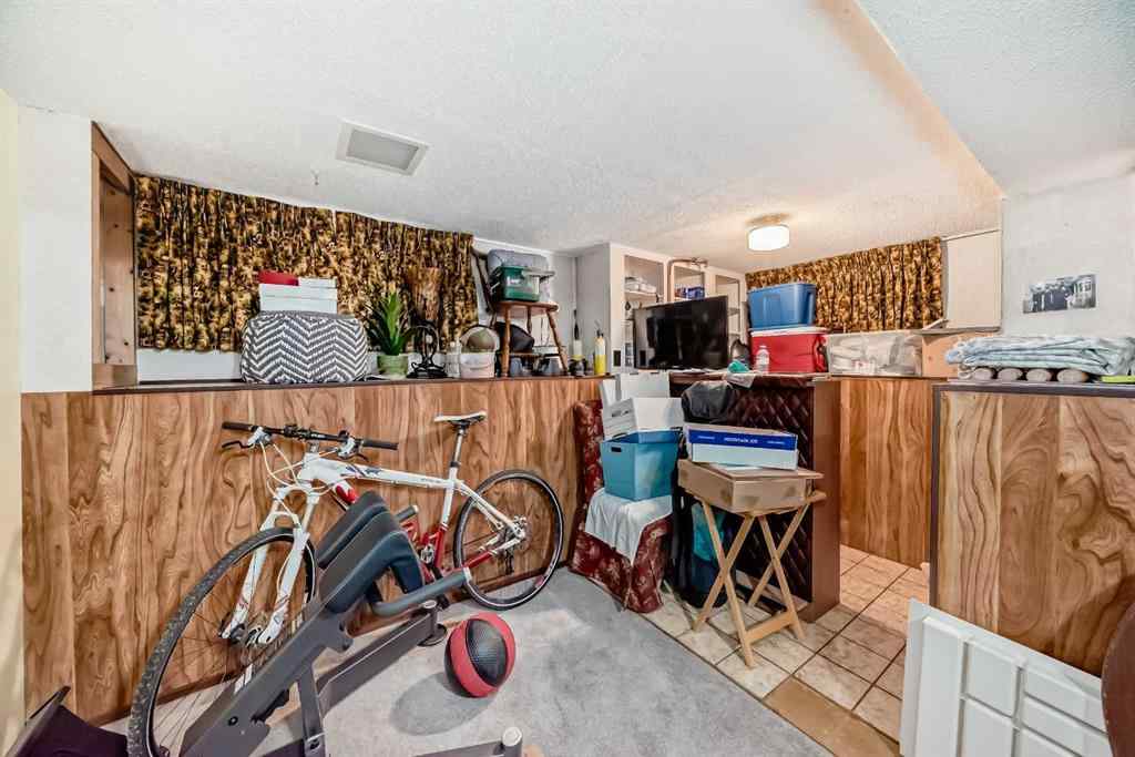 MLS® A2242338 - 8624 33 Avenue NW in Bowness Calgary, Residential