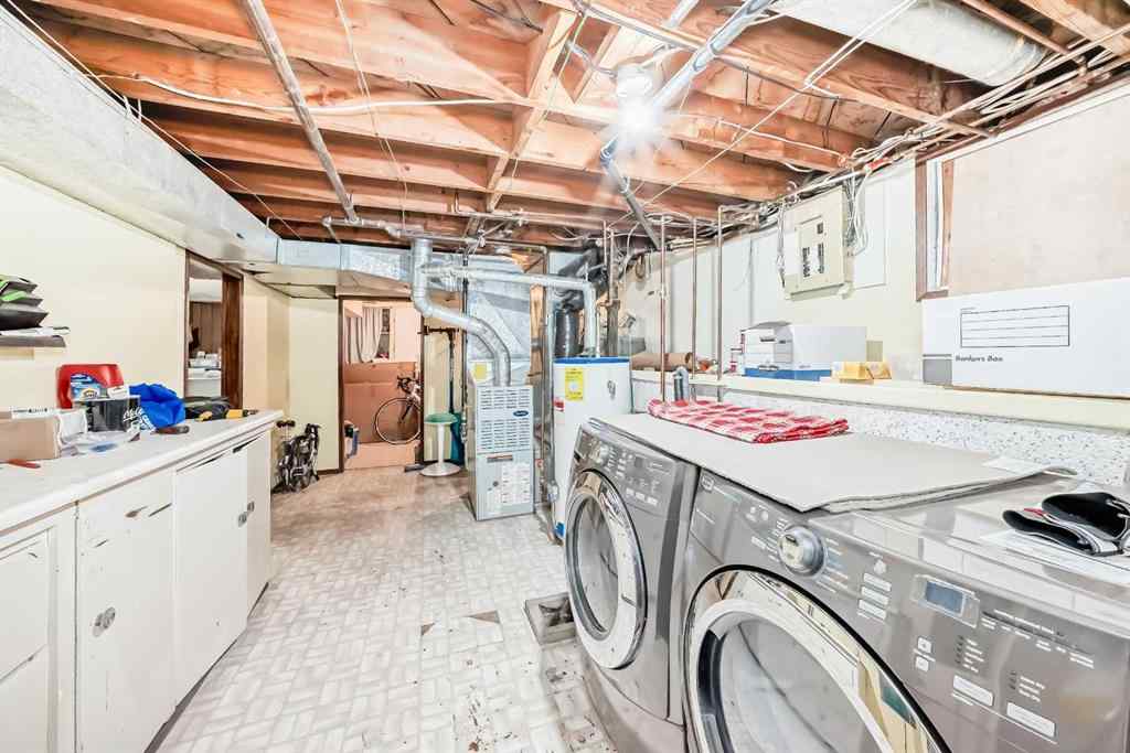 MLS® A2242338 - 8624 33 Avenue NW in Bowness Calgary, Residential