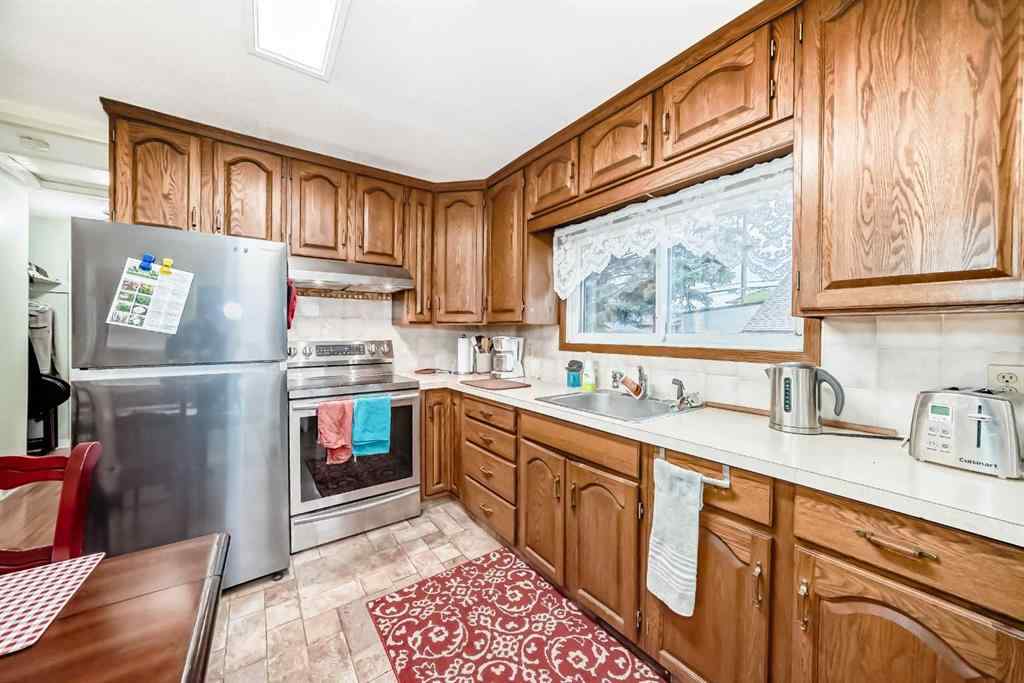 MLS® A2242338 - 8624 33 Avenue NW in Bowness Calgary, Residential