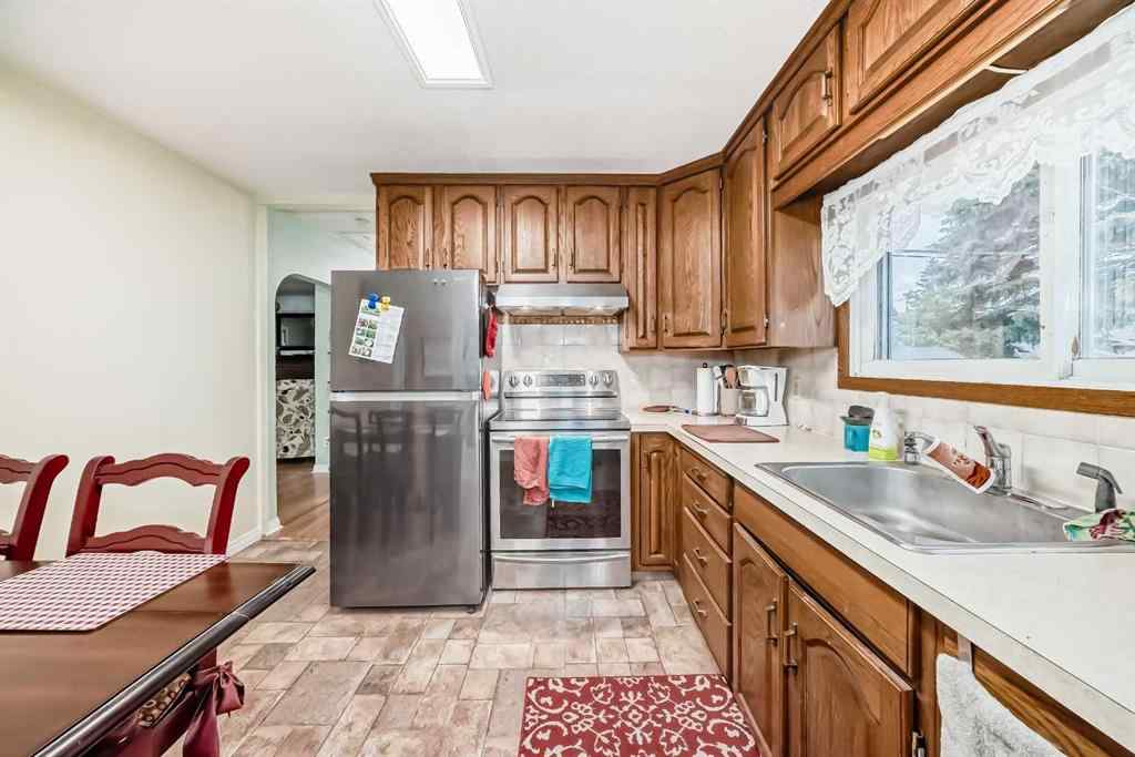 MLS® A2242338 - 8624 33 Avenue NW in Bowness Calgary, Residential