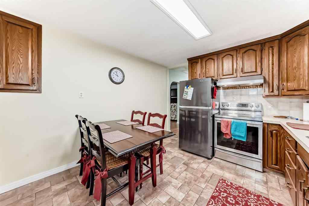 MLS® A2242338 - 8624 33 Avenue NW in Bowness Calgary, Residential