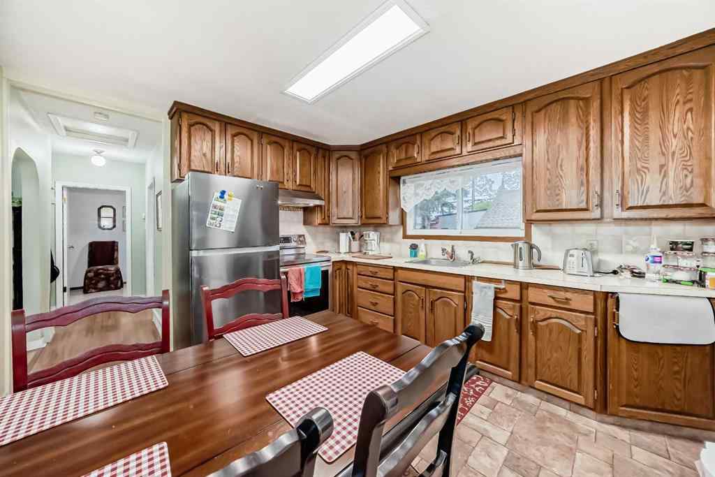 MLS® A2242338 - 8624 33 Avenue NW in Bowness Calgary, Residential