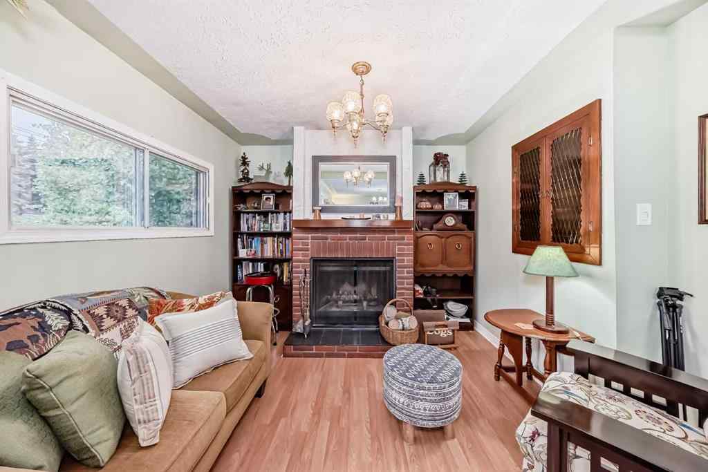MLS® A2242338 - 8624 33 Avenue NW in Bowness Calgary, Residential