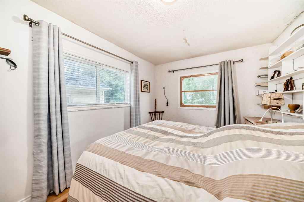 MLS® A2242338 - 8624 33 Avenue NW in Bowness Calgary, Residential