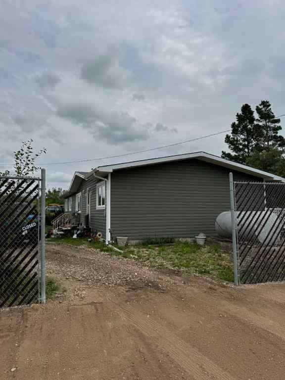 MLS® A2242344 - 2201 14th Ave   in NONE Wainwright, Land