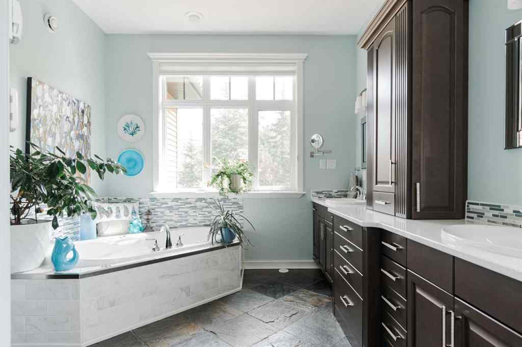 MLS® A2242352 - 5747 Draper Road  in Waterways Fort McMurray, Residential