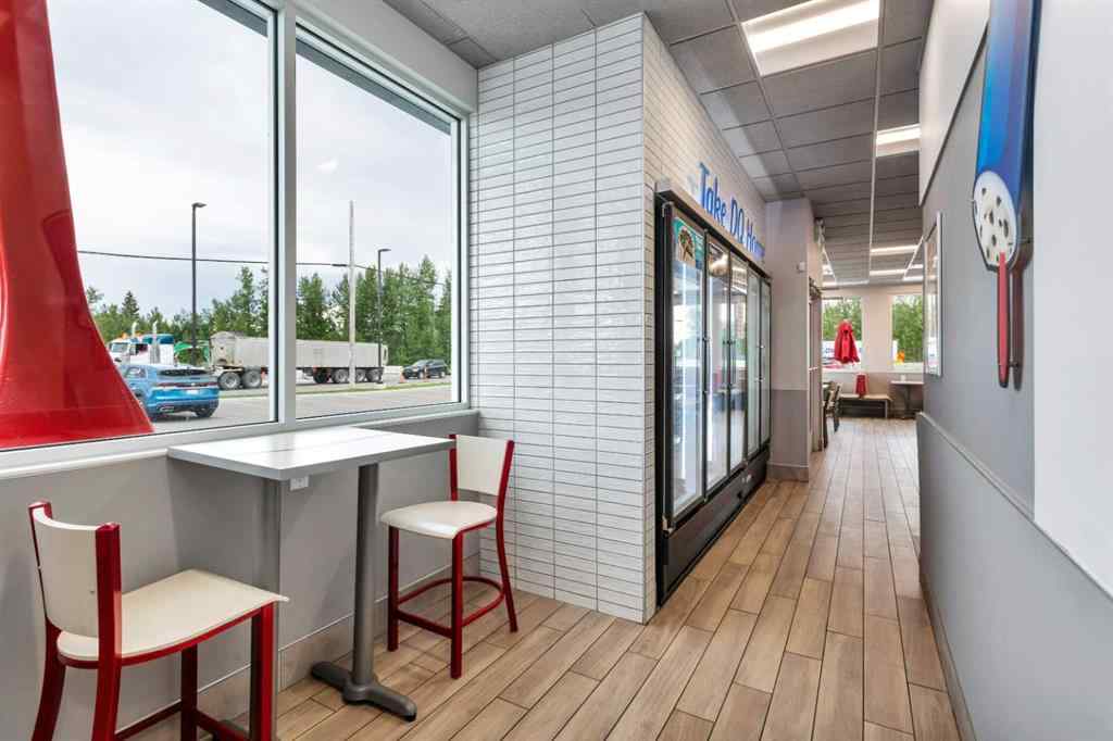 MLS® A2242354 - 556 Main Avenue W in NONE Sundre, Commercial