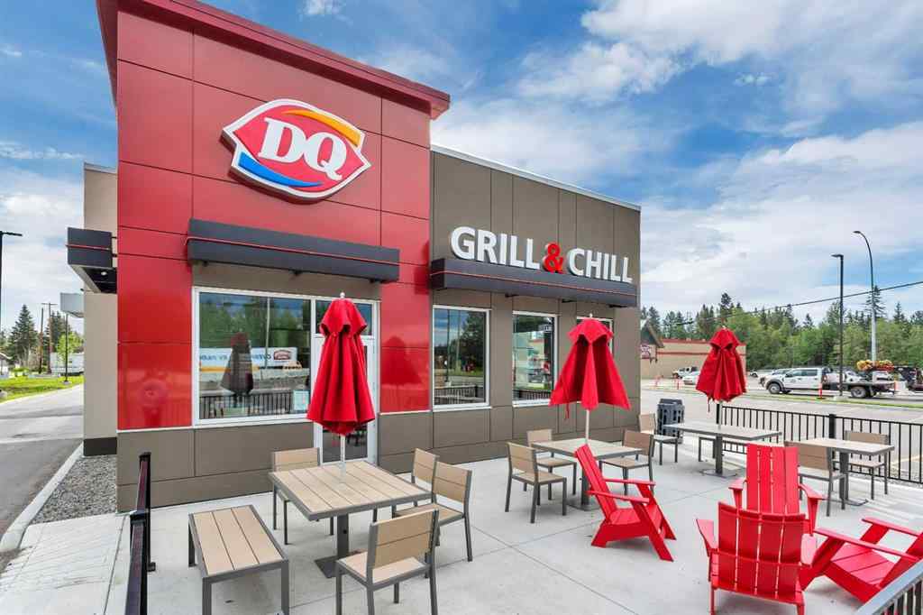 MLS® A2242354 - 556 Main Avenue W in NONE Sundre, Commercial