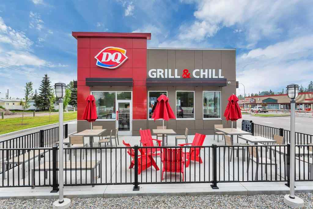 MLS® A2242354 - 556 Main Avenue W in NONE Sundre, Commercial