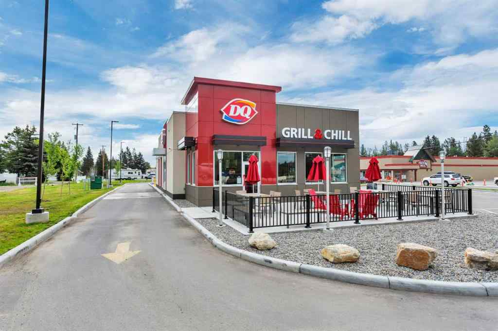 MLS® A2242354 - 556 Main Avenue W in NONE Sundre, Commercial