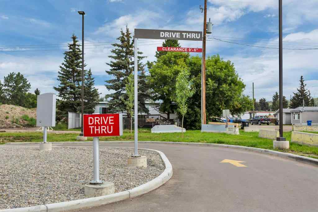 MLS® A2242354 - 556 Main Avenue W in NONE Sundre, Commercial