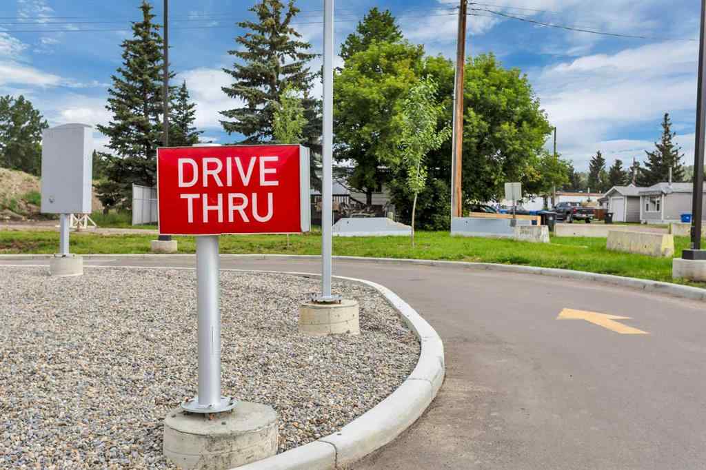 MLS® A2242354 - 556 Main Avenue W in NONE Sundre, Commercial