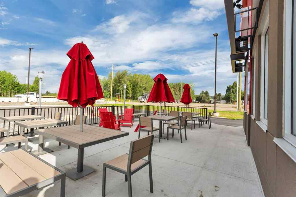 MLS® A2242354 - 556 Main Avenue W in NONE Sundre, Commercial