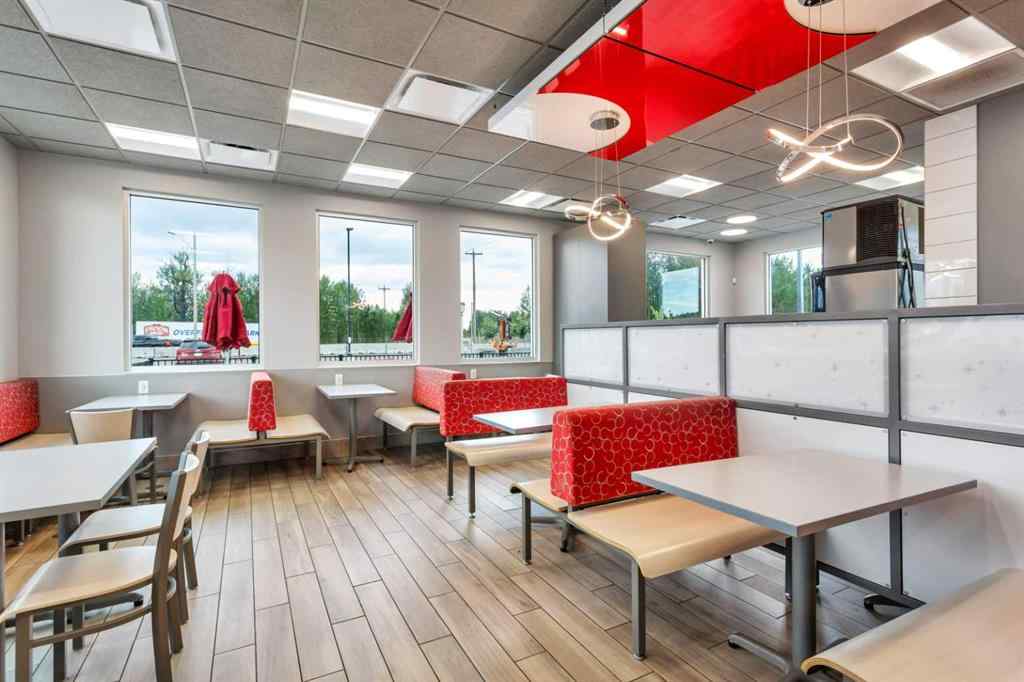 MLS® A2242354 - 556 Main Avenue W in NONE Sundre, Commercial