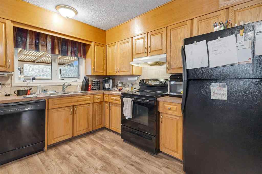 MLS® A2242355 - 3335 Doverview Road SE in Dover Calgary, Residential