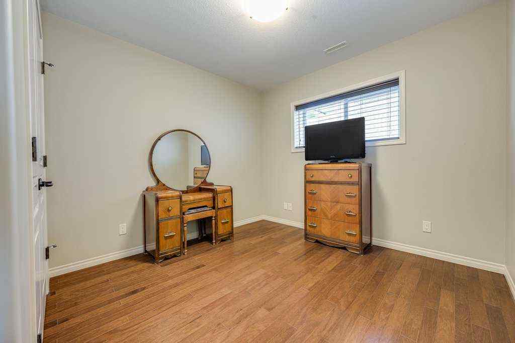 MLS® A2242364 - 60 Sutherland Close  in Sunnybrook South Red Deer, Residential