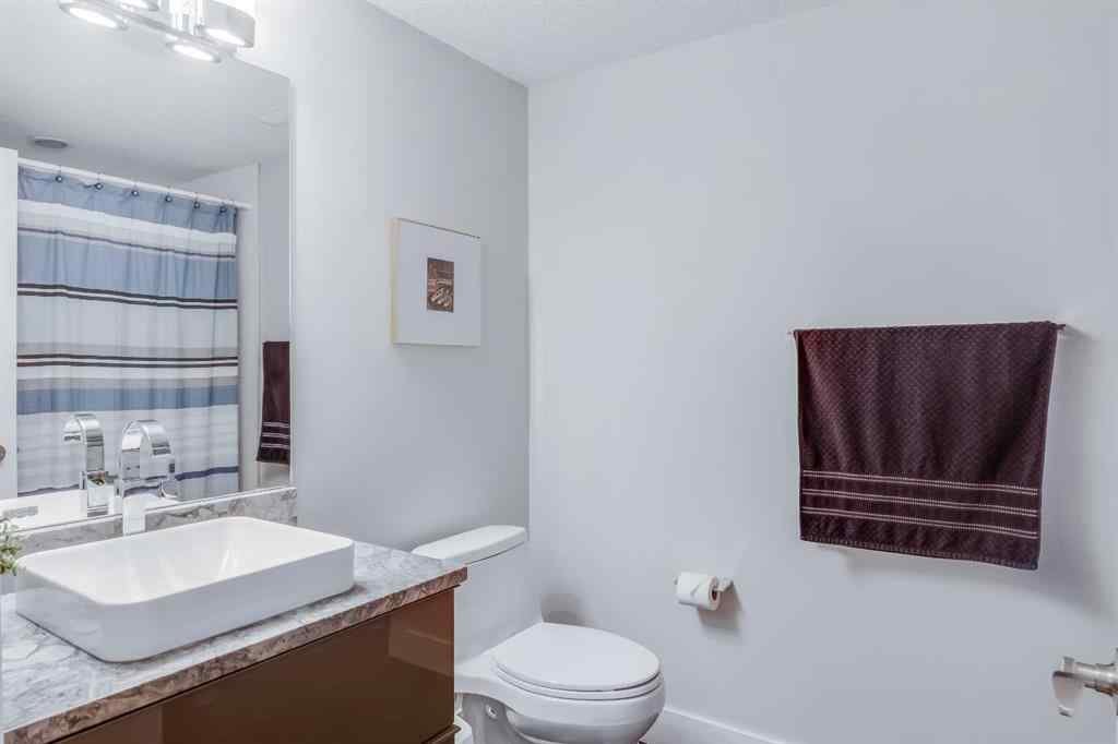 MLS® A2242365 - 9 Manor Road SW in Meadowlark Park Calgary, Residential