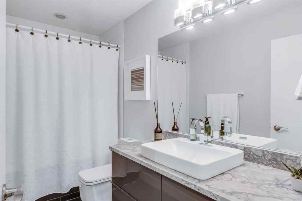 MLS® A2242365 - 9 Manor Road SW in Meadowlark Park Calgary, Residential