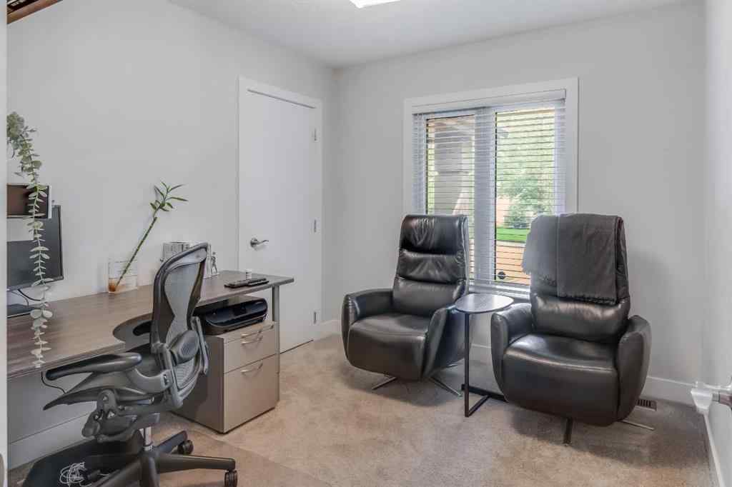 MLS® A2242365 - 9 Manor Road SW in Meadowlark Park Calgary, Residential
