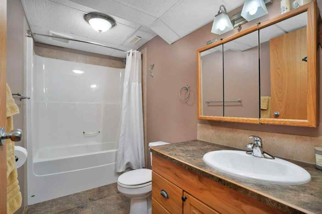 MLS® A2242368 - 330085 Highway 56   in NONE Rural Starland County, Residential