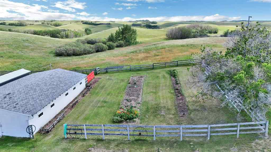 MLS® A2242368 - 330085 Highway 56   in NONE Rural Starland County, Residential