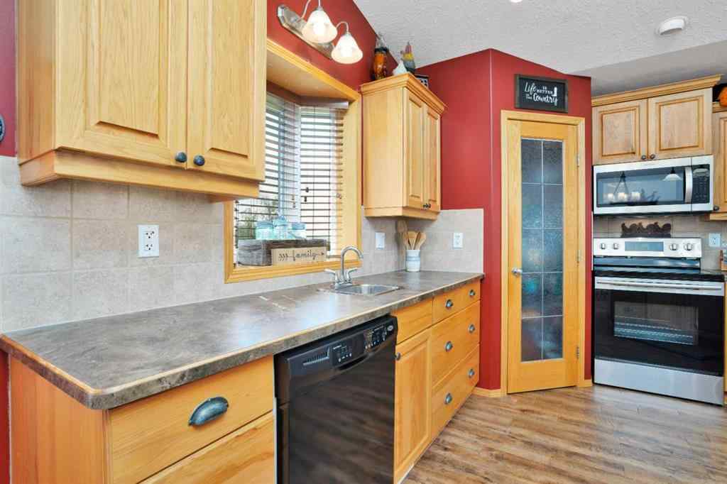 MLS® A2242368 - 330085 Highway 56   in NONE Rural Starland County, Residential