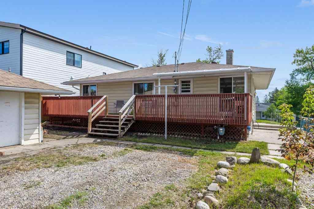 MLS® A2242369 - 2423 37 Street SW in Glendale Calgary, Residential
