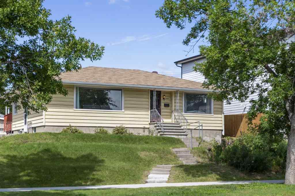 MLS® A2242369 - 2423 37 Street SW in Glendale Calgary, Residential