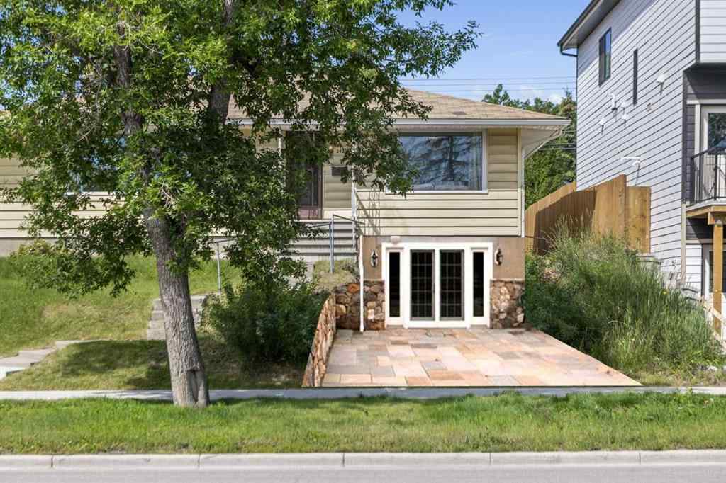 MLS® A2242369 - 2423 37 Street SW in Glendale Calgary, Residential