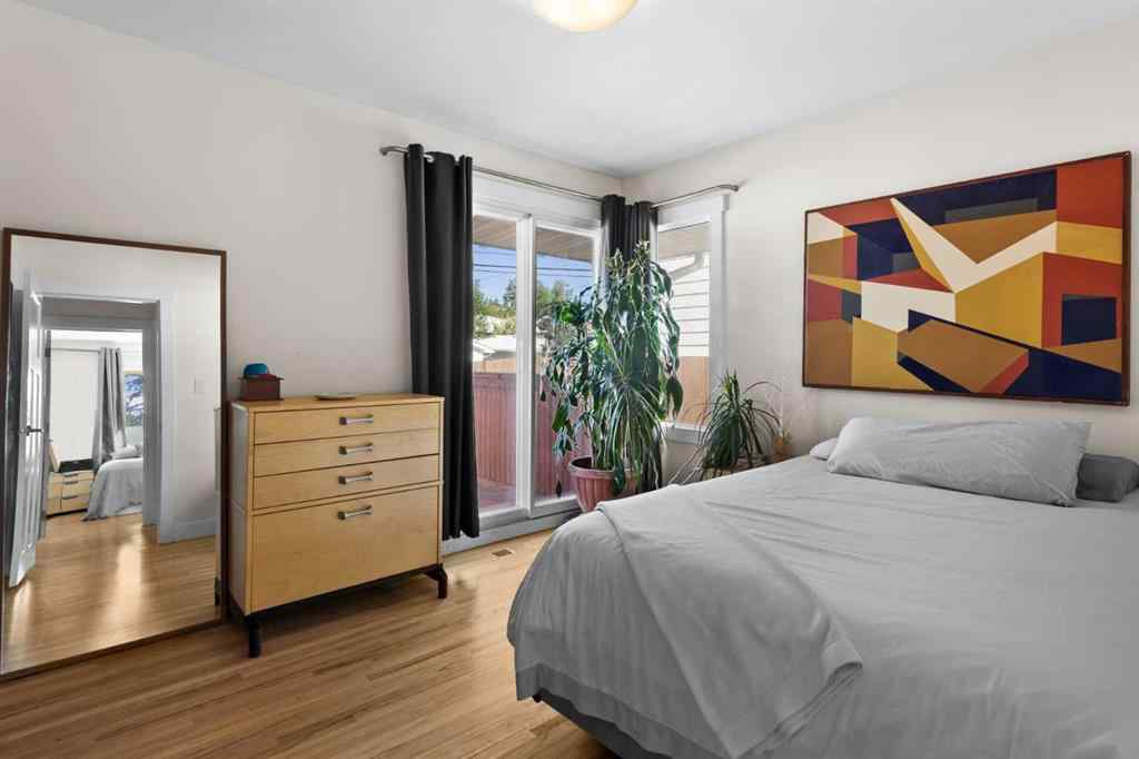 MLS® A2242369 - 2423 37 Street SW in Glendale Calgary, Residential