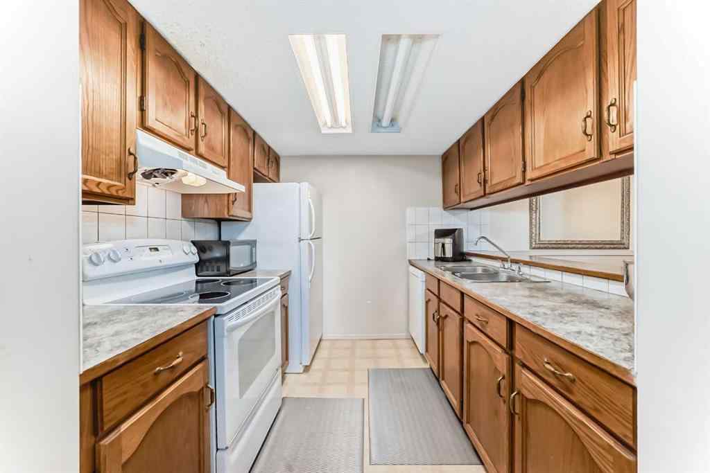 MLS® A2242374 - Unit #504 2011 University Drive NW in University Heights Calgary, Residential
