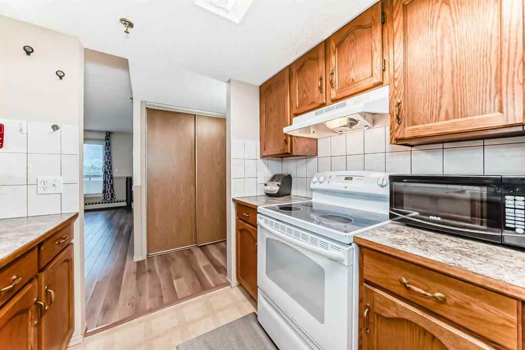 MLS® A2242374 - Unit #504 2011 University Drive NW in University Heights Calgary, Residential