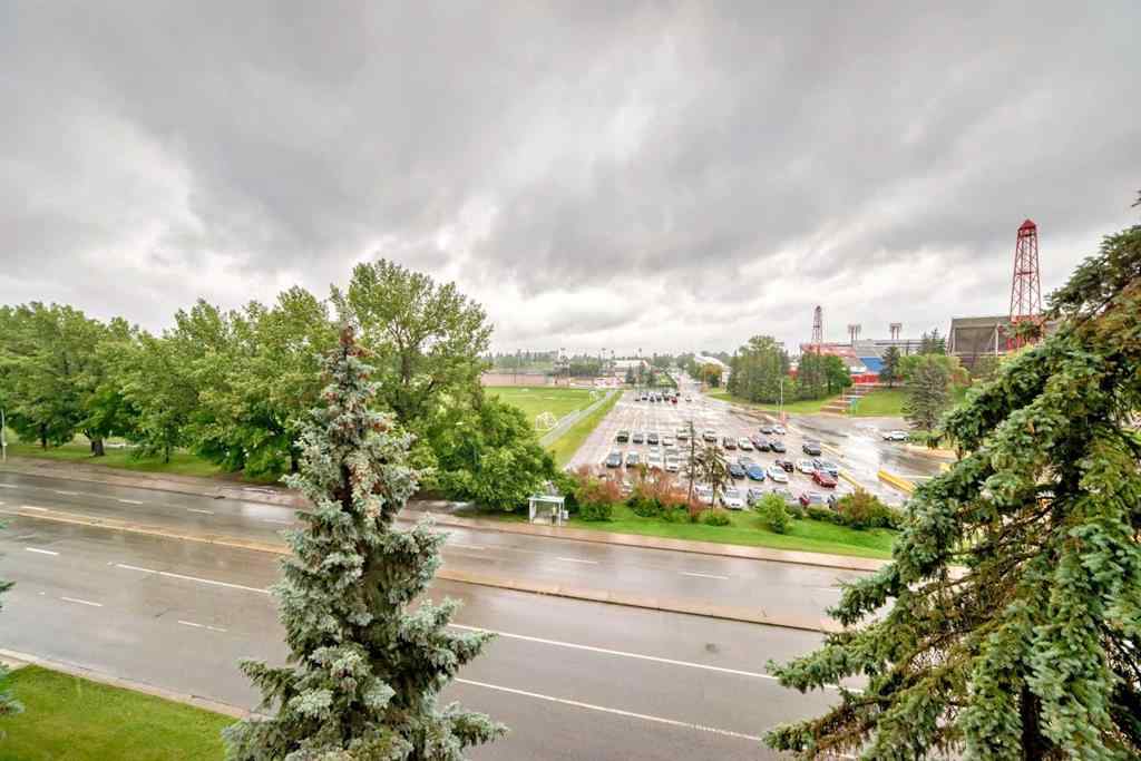 MLS® A2242374 - Unit #504 2011 University Drive NW in University Heights Calgary, Residential