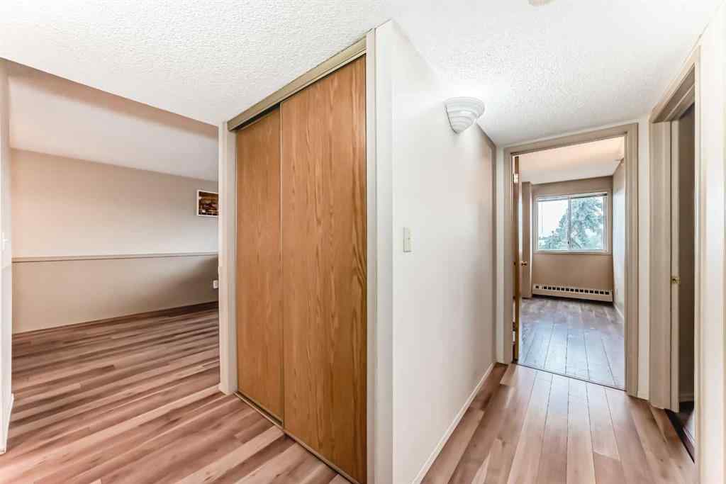 MLS® A2242374 - Unit #504 2011 University Drive NW in University Heights Calgary, Residential