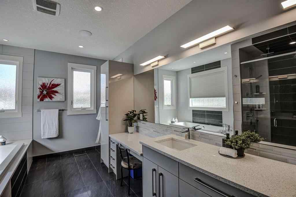 MLS® A2242383 - 411 9 Street NE in Bridgeland/Riverside Calgary, Residential
