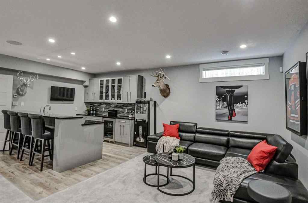 MLS® A2242383 - 411 9 Street NE in Bridgeland/Riverside Calgary, Residential