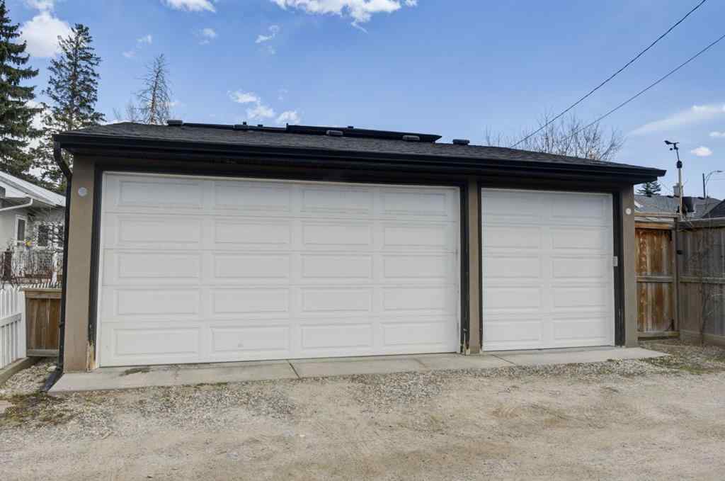 MLS® A2242383 - 411 9 Street NE in Bridgeland/Riverside Calgary, Residential