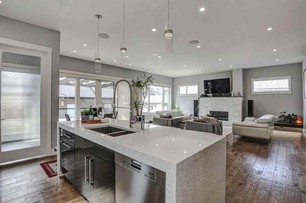 MLS® A2242383 - 411 9 Street NE in Bridgeland/Riverside Calgary, Residential