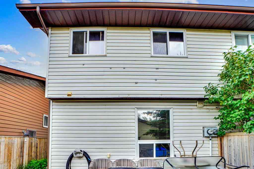MLS® A2242387 - 48 Templeridge Crescent NE in Temple Calgary, Residential
