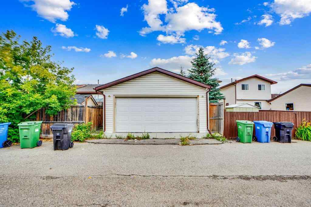 MLS® A2242387 - 48 Templeridge Crescent NE in Temple Calgary, Residential
