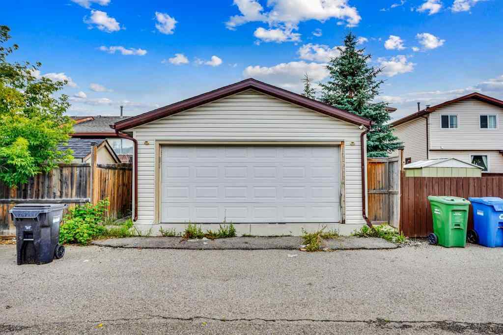 MLS® A2242387 - 48 Templeridge Crescent NE in Temple Calgary, Residential