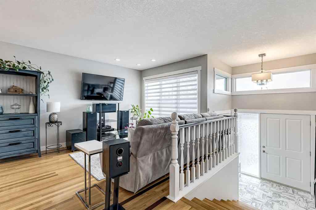 MLS® A2242388 - 31 Woodmont Way SW in Woodbine Calgary, Residential