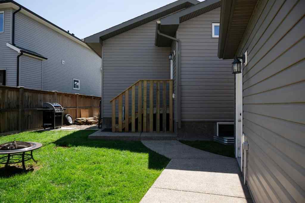 MLS® A2242392 - 887 Keystone Meadows W in Copperwood Lethbridge, Residential